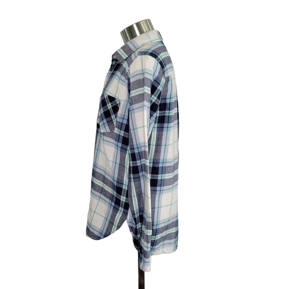 Old Navy Plaid Long Sleeve Button-Up Classic Shirt Size S White Gray & Green - Picture 3 of 8
